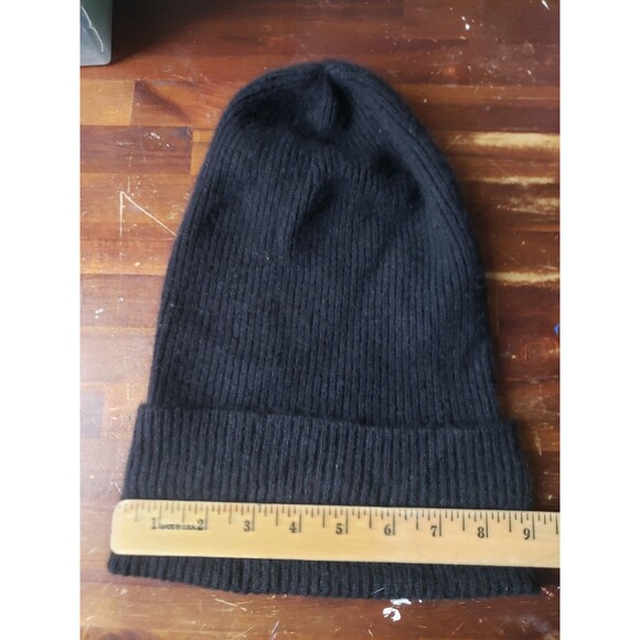 Lisa Yang Ribbed Beanie Hat Black Winter Hat 100% Cashmere - Picture 5 of 6